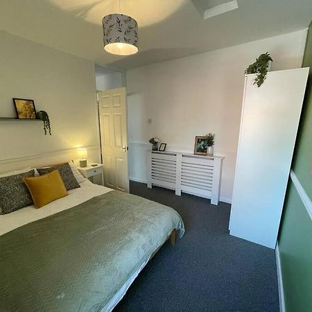 2 Bed Central Cardiff Apartment - Sleeps Five! Esterno foto